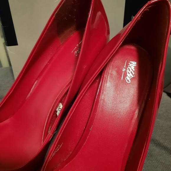 PRICE FIRM- 🎉 Mossimo Candy red pumps! - Picture 8 of 11